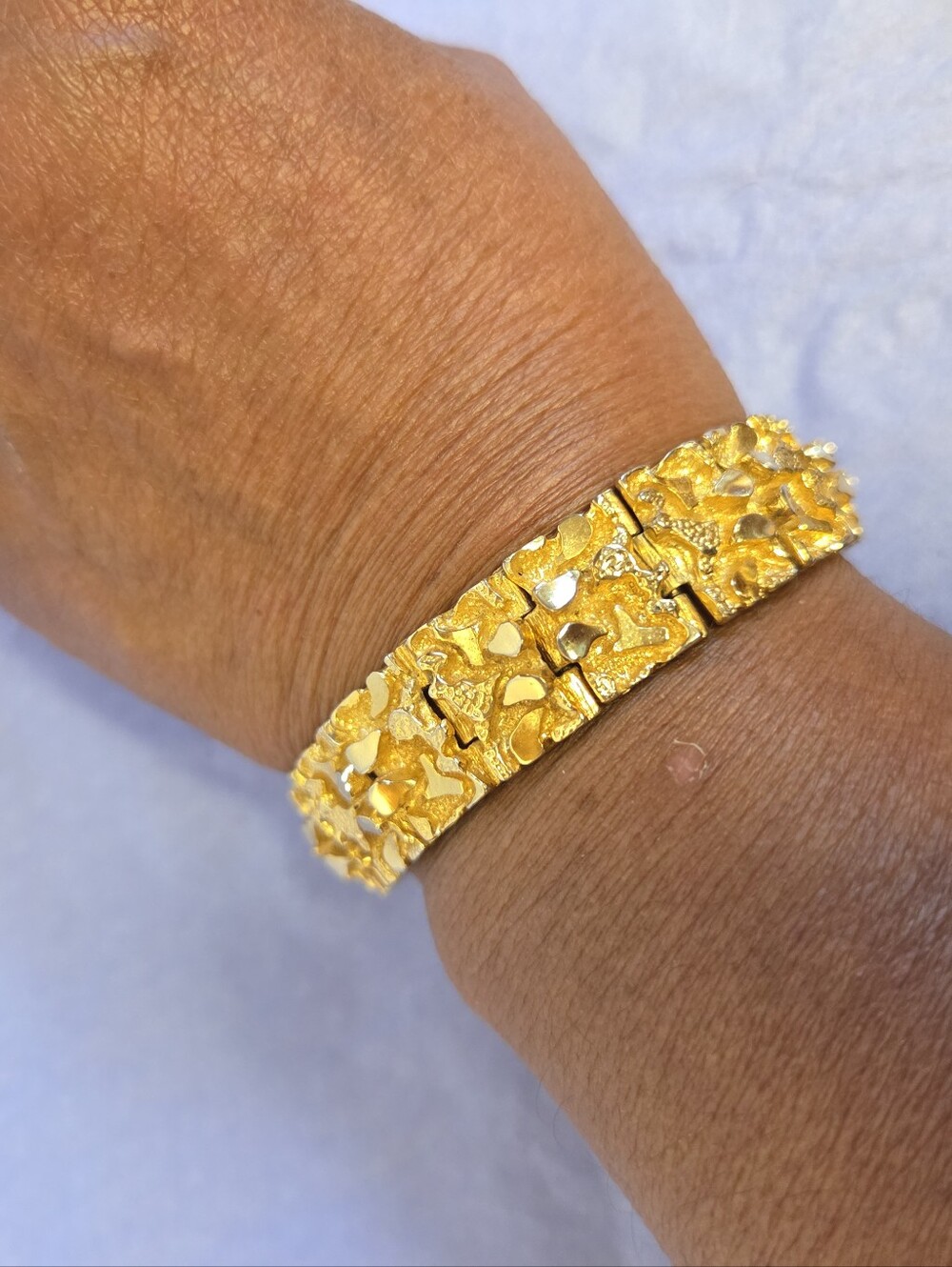 Vintage 80s  Korean Gold-tone Nugget Panel Bracelet